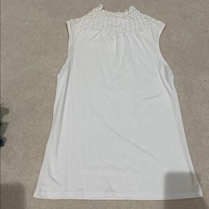 Bill Blass White Sleeveless Top